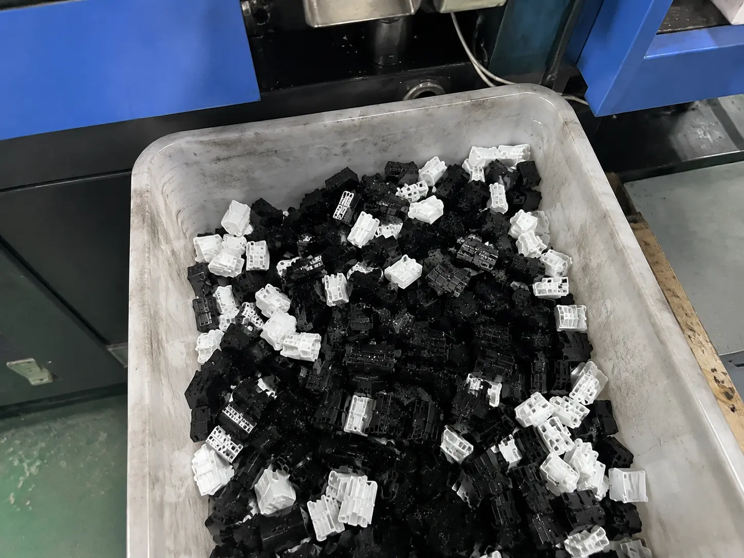 Injection molded flame retardant nylon 66 connector parts and housings